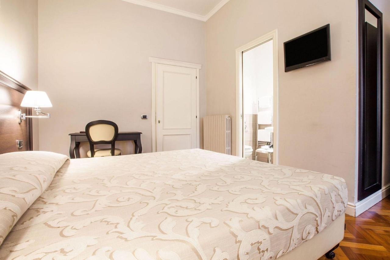 Hotel Lombardia Florence Exterior photo
